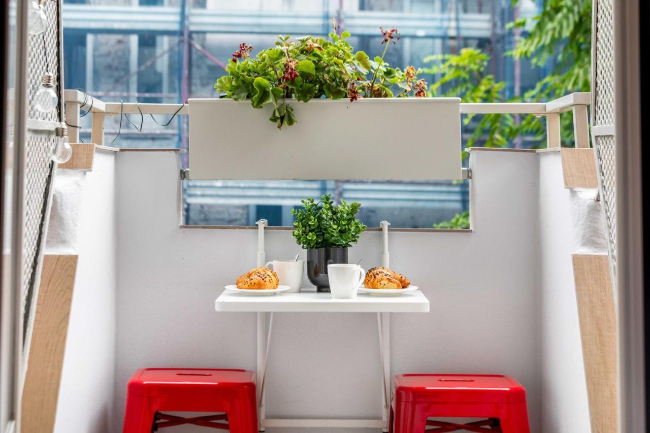 Prada & Bocconi - Cozy Studio, Fast Wifi, Tram Милан Экстерьер фото